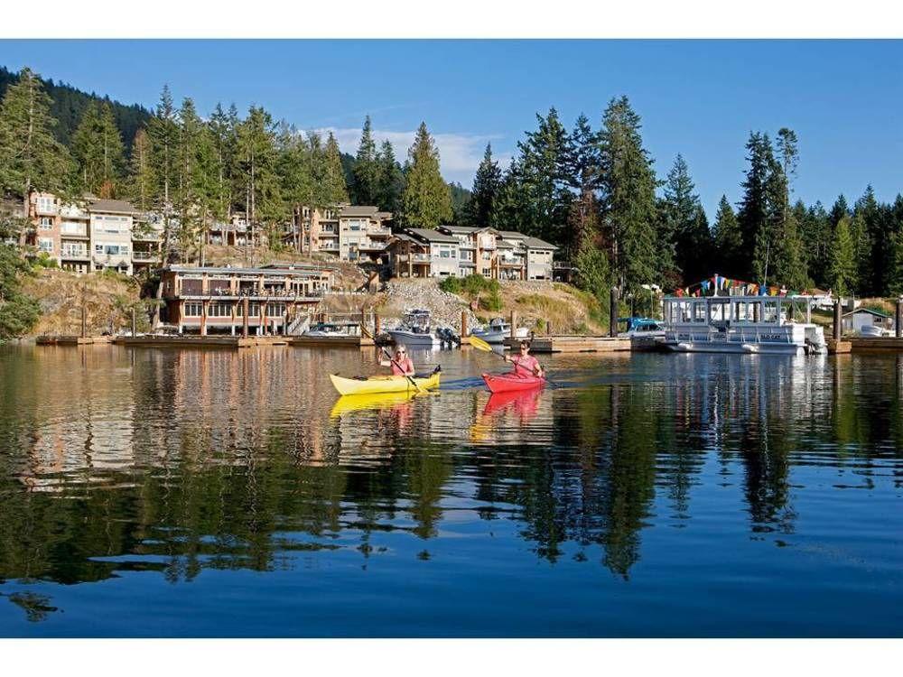 Painted Boat Resort Spa And Marina Madeira Park Exterior foto