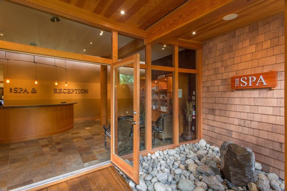 Painted Boat Resort Spa And Marina Madeira Park Exterior foto